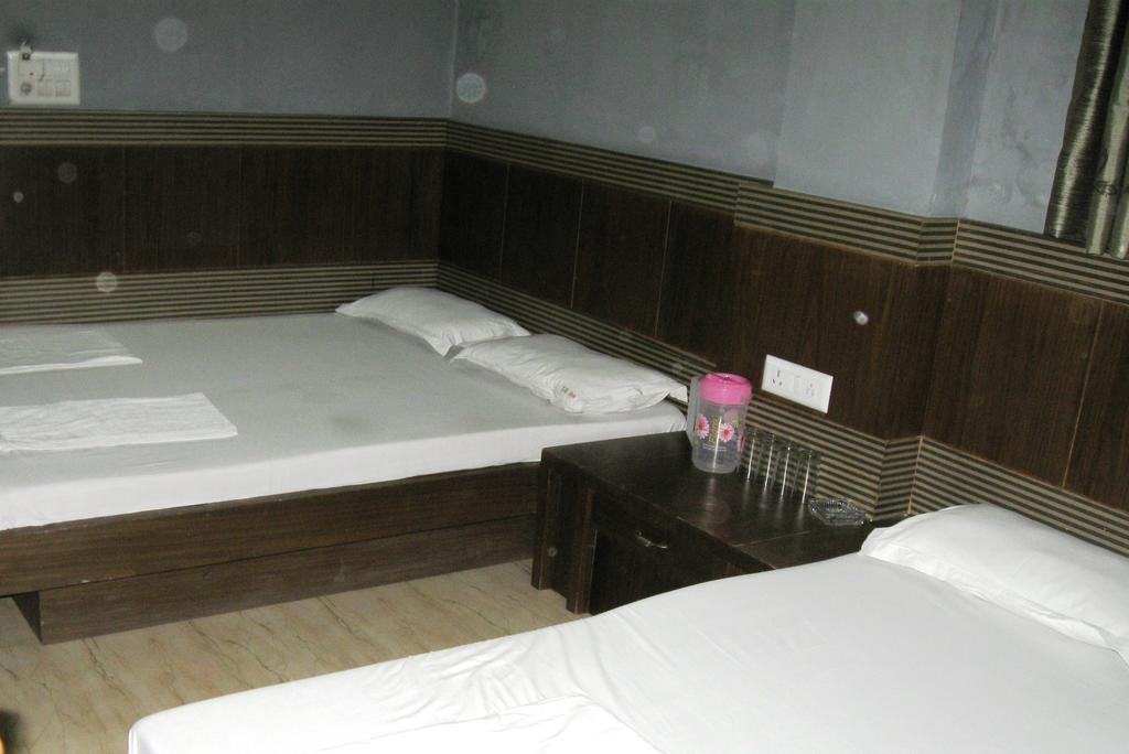 Hotel S B Inn New Delhi Ruang foto